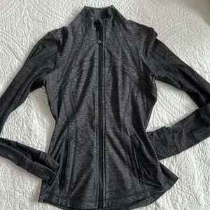 Women’s Lululemon Define Jacket size 6